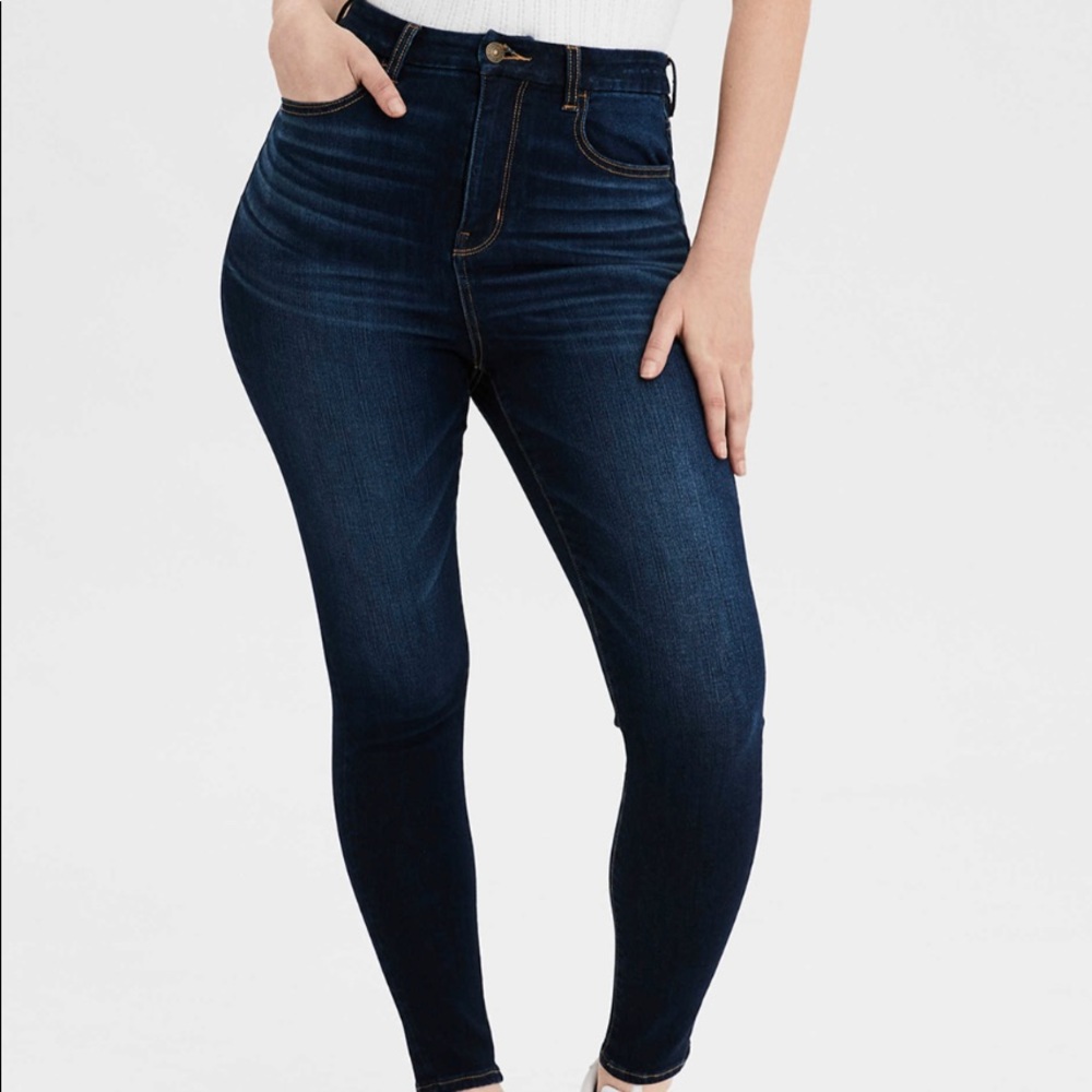 American eagle dark wash jeans. Next level curve
